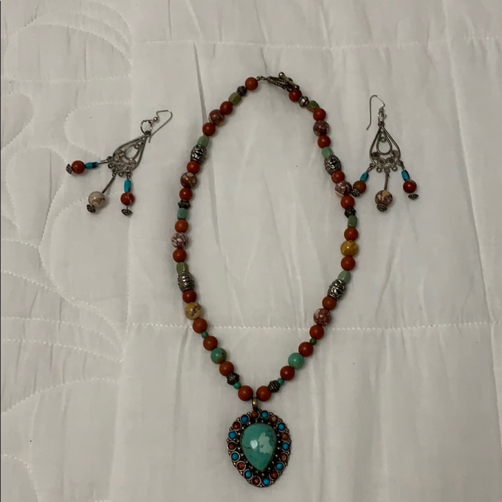 Jewelry - Picture 2 of 7